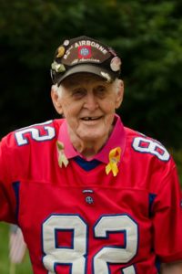 Ernie Lamson, a Tee It Up for the Troops World War ll Warrior.