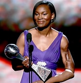 Danielle received the 2015 Pat Tillman Award for Service,an ESPY Award (Excellence in Sports Performance). 